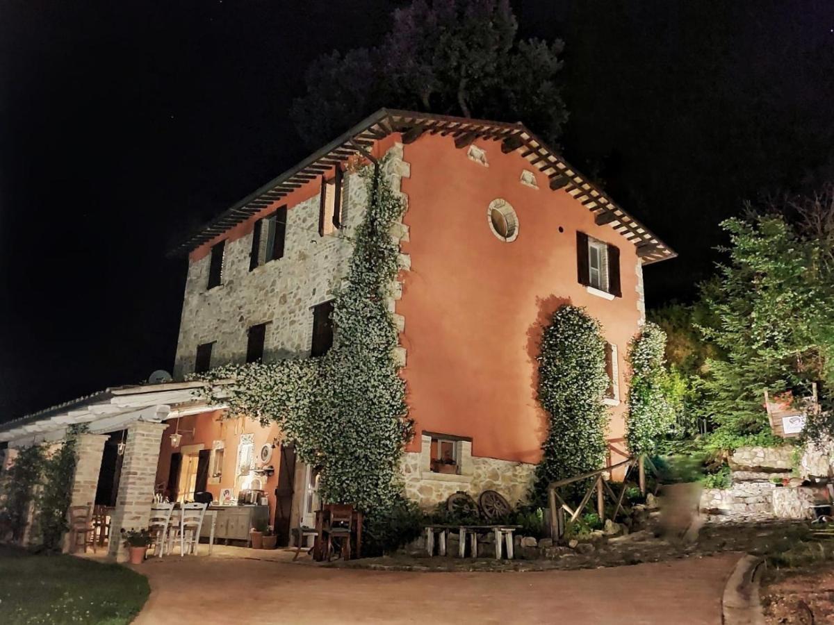B&B L'Usignolo Ascoli Piceno Bagian luar foto